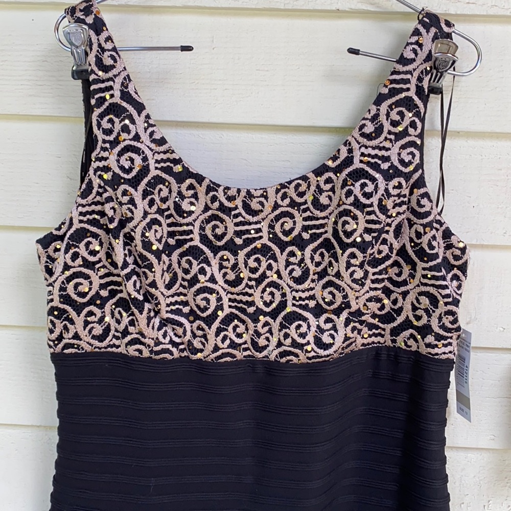New with tags women’s size 12 black and gold dress